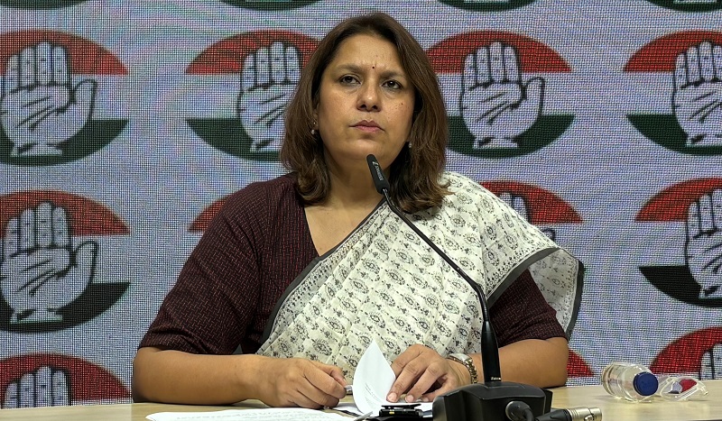 Government's stance on the death of three Indian sailors in the Gulf of Oman is disappointing: Congress