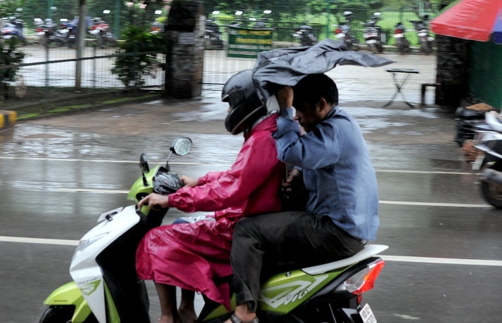 Warning issued for some districts of the state for the next 3 days regarding the possibility of thunderstorms, lightning and wind: Yellow warning issued for 30 districts for the next 24 hours