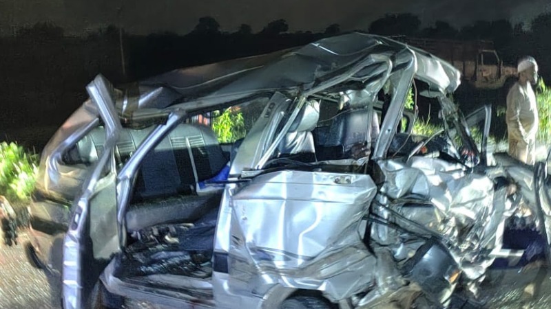 Five people died in a horrific road accident near Koppal, Karnataka