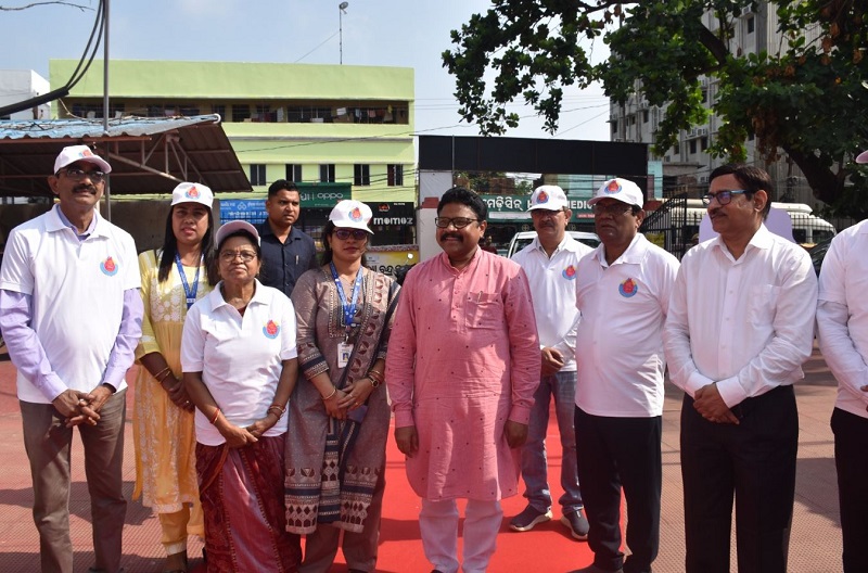 Health Minister launches polio campaign at IRC Village Urban Primary Health Center