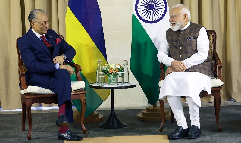 PM Modi Meets Mauritius PM in Seychelles