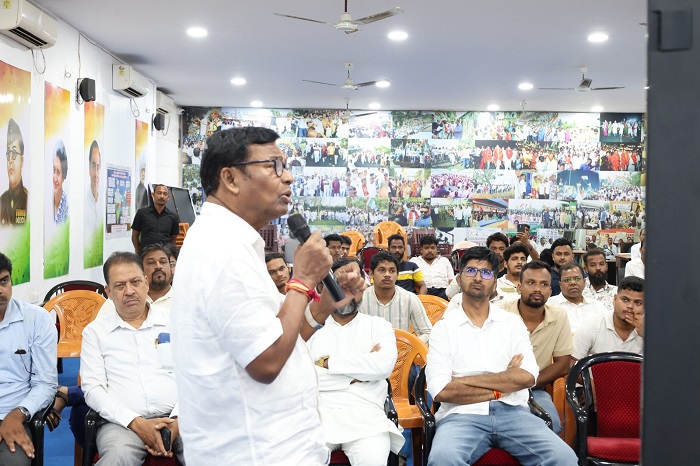 Training camp for students' gunj program at Congress office