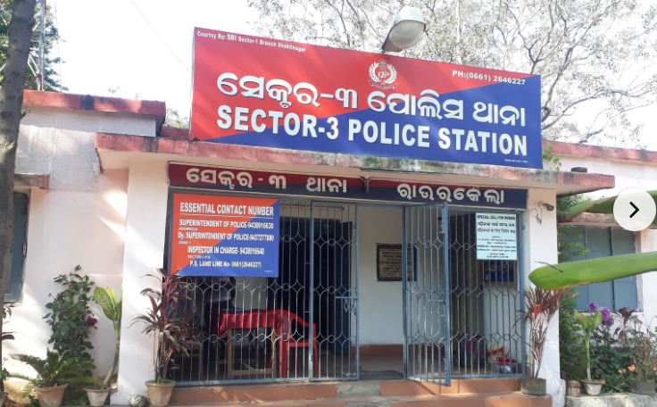 Justice is not available in police stations in Rourkela police district, crowd gathers at SP office