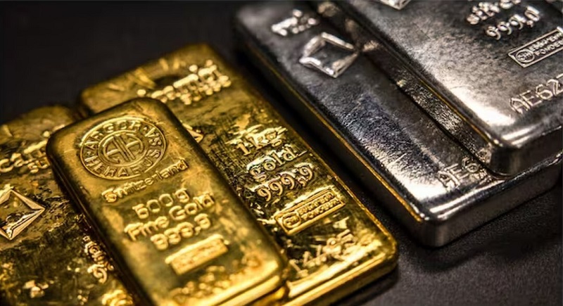 Gold prices down, silver prices up, know how much it is worth