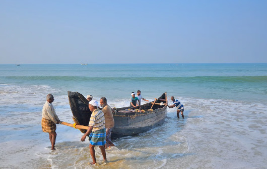 Fishermen banned from going to sea on the 3rd and 4th