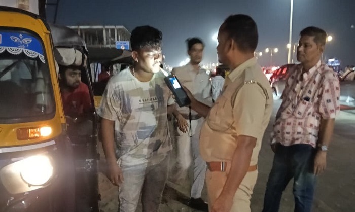 Transport Department issues 95 challans, collects Rs 985,000 in fines on the occasion of Sannun Purnima