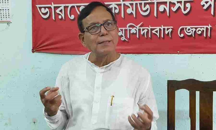 The CPM will hold a mega rally on July 4 against the eviction of railway hawkers.
