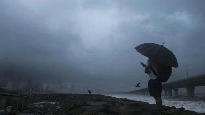 Heavy rain: Kozhikode, Wayanad declare holiday for educational institutions on Wednesday