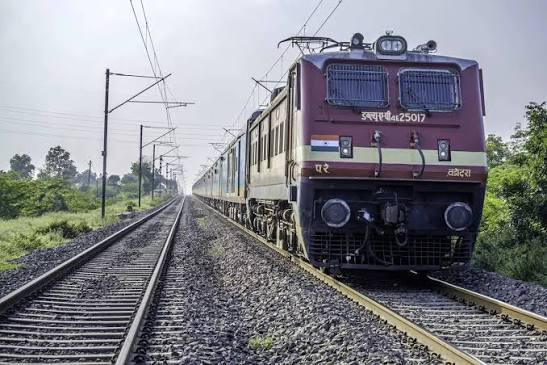 At a cost of 206 crores Northern Railway's 680 route km will install 'Kabach 4.0 system