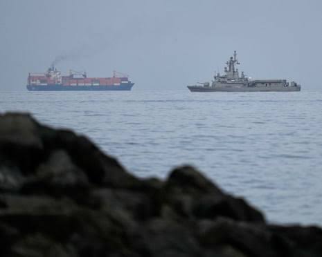 Strait of Hormuz will not open if American interference continues: IRGC Navy