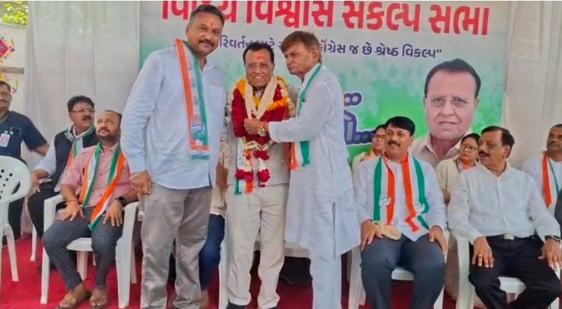 Manjalpur by-election: Congress candidate Bhikhabhai Rabari files nomination.