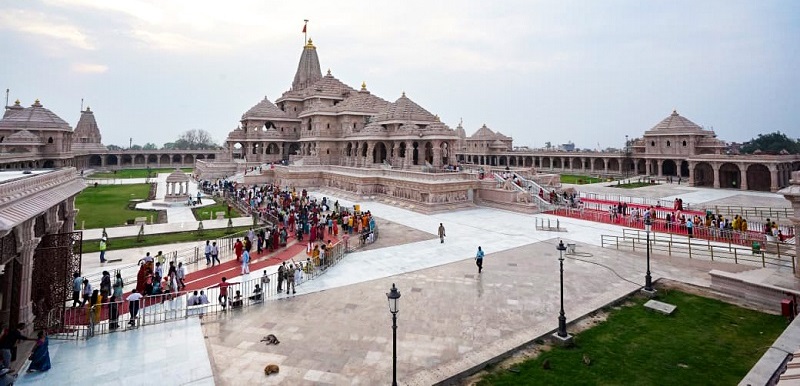 Pilgrims stream into Ayodhya amid donation theft row; saints, ex‑Babri litigant appeal for faith in SIT probe
