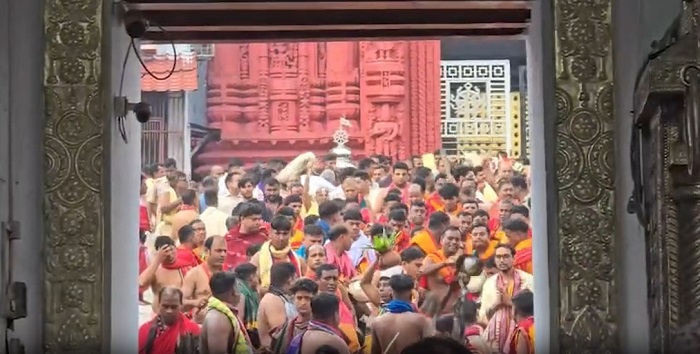 World-famous Puri Rath Yatra gets underway with grand 'Pahandi Bije' ritual