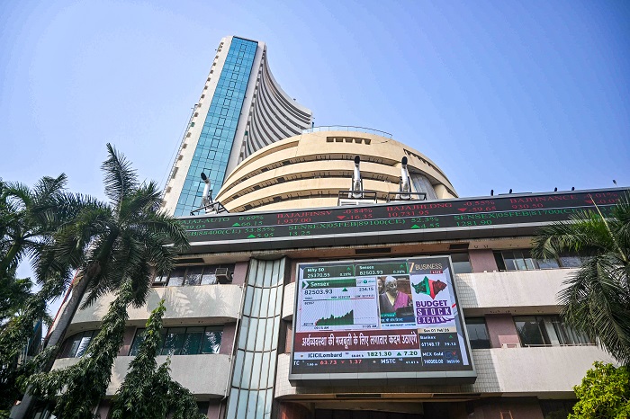 Indian markets end subdued amid geopolitical concerns