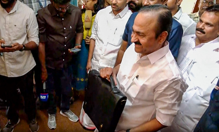 Full EXIM operations at Vizhinjam Port from August 18: CM Satheesan
