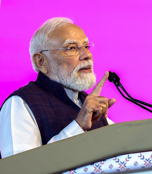 Traditional Indian craftsmanship can drive economic growth, says PM Modi