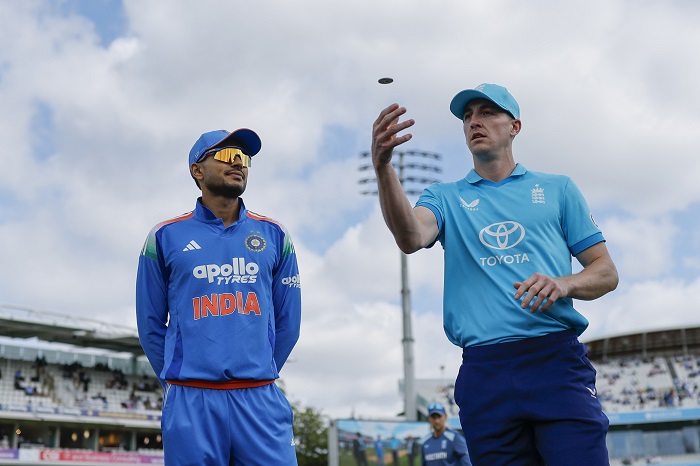 3rd ODI: Bumrah misses out as England opt to bat first in series decider