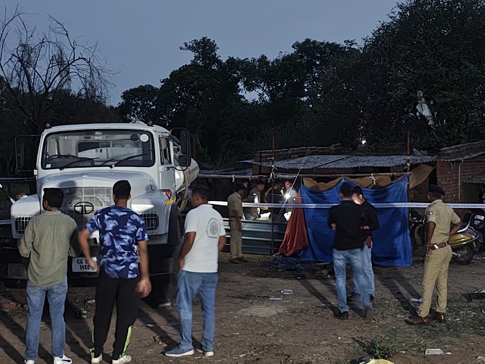Death toll risest to 10 in Gujarat illegal crackers factory
