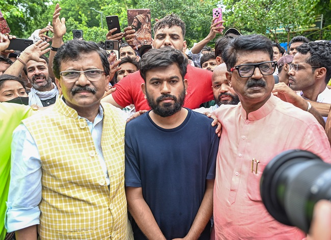 Jallianwala Bagh, says Sanjay Raut on police lathi-charge on students at NEET leak protests