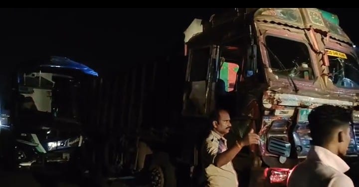Night coach passenger bus hit by truck, more than 10 passengers seriously injured, later more than 50 injured