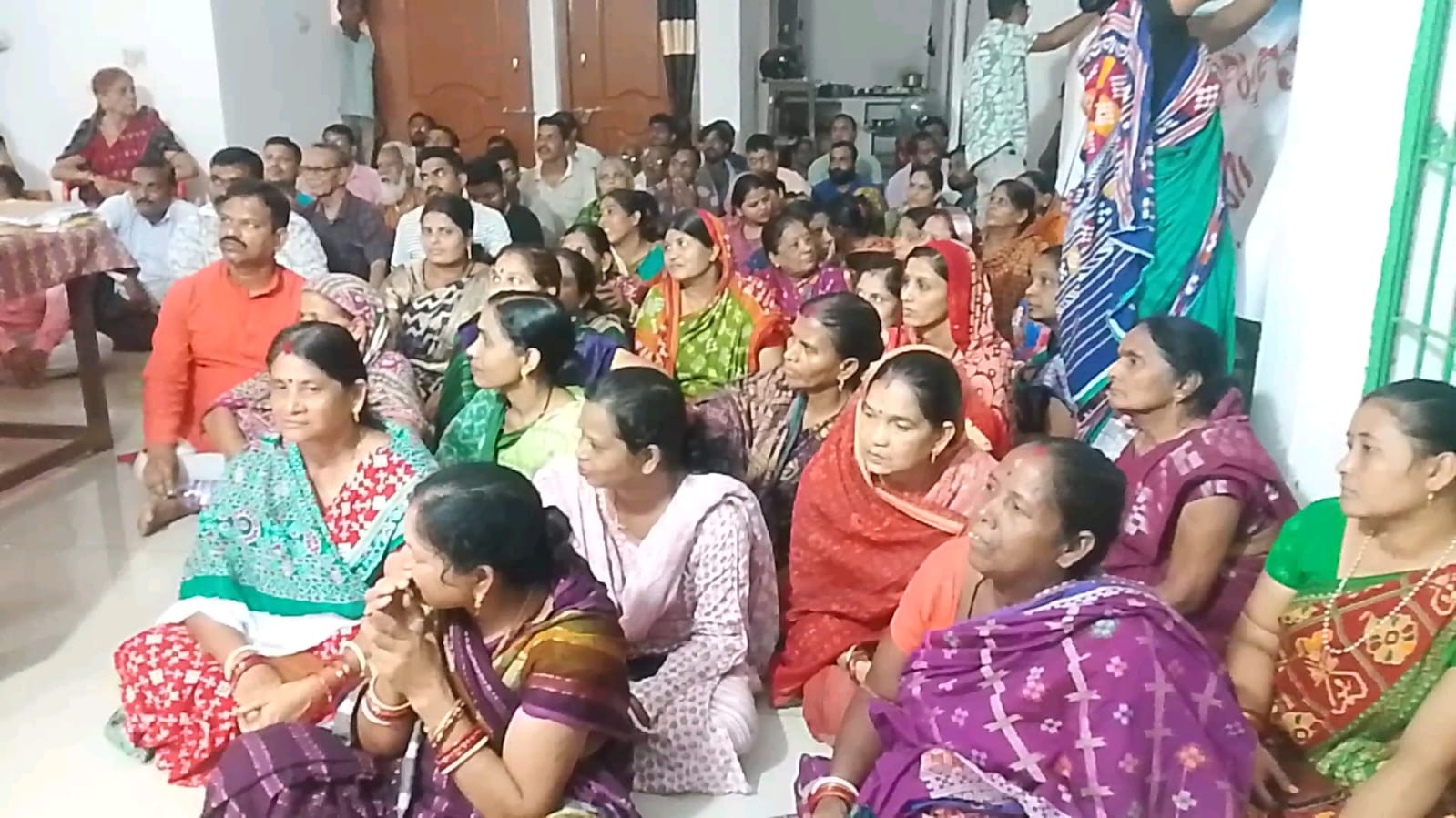 Women from Pallahara protest against illegal liquor shop