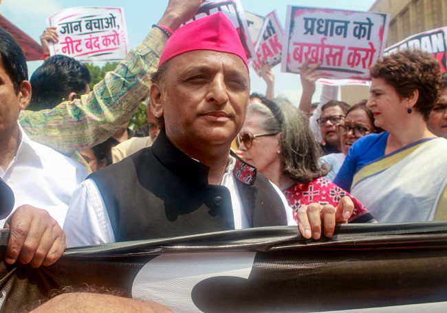 'Pradhan should've resigned earlier': SP chief Akhilesh Yadav questions Centre's delay