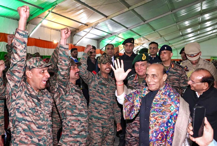 Nation forever indebted to valiant soldiers of 1999 Kargil War: Rajnath Singh