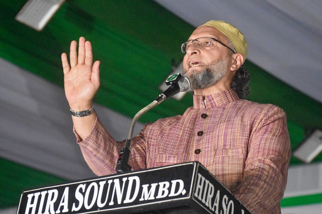 'People decide Prime Minister in India': Reactions pour in over Owaisi's 'young PM' remark