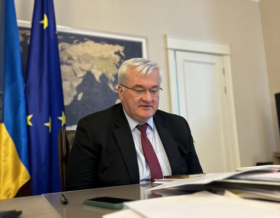 Heads of Ukrainian, Iranian foreign ministries hold phone call after vessel attack