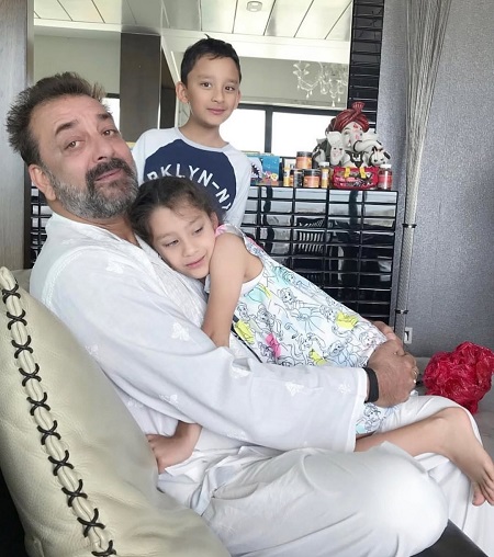 Sanjay Dutt's twins thank their 'best dad' for his unwavering support & love on 67th birthday