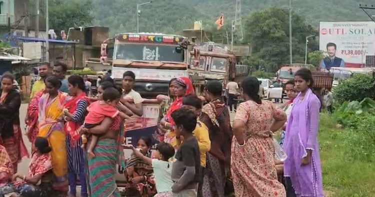 ମଧ୍ୟାହ୍ନ ଭୋଜନ ଛୁଟି ସମୟରେ ଛାତ୍ରକୁ ଆକ୍ରମଣ, ଚିକିତ୍ସାଧିନ ଅବସ୍ଥାରେ ଛାତ୍ରର ମୃତ୍ୟୁ, ନ୍ୟାୟ ଦାବିରେ ଜାତୀୟ ରାଜପଥ ଅବରୋଧ