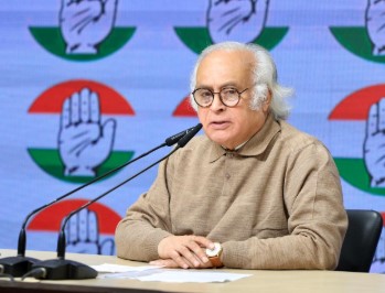 Instead of apologizing to the youth, the Prime Minister is trying to portray himself as a victim: Congress.