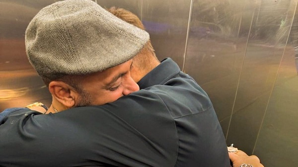 Salman Khan's emotional post for Sanjay Dutt