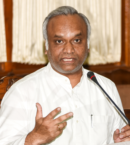 No ban on religious attire for Karnataka police constable recruitment exam: Priyank Kharge