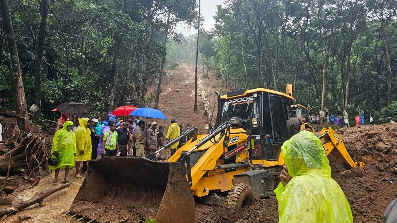 Five killed in floods and landslides due to heavy rains in Kerala