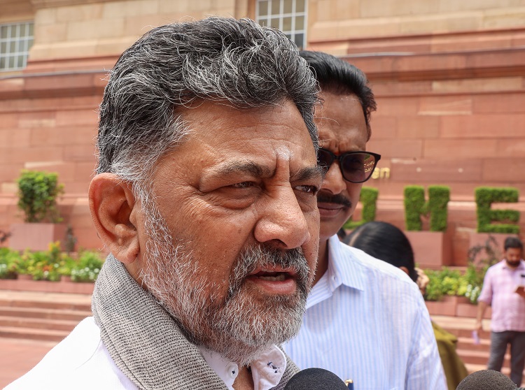 Karnataka: Cabinet expansion likely on Monday as Congress high command set to clear final list of ministers