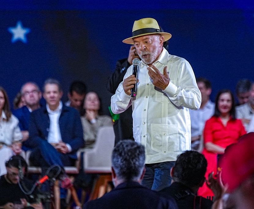 Brazil's Workers' Party officially nominates Lula for fourth-term bid