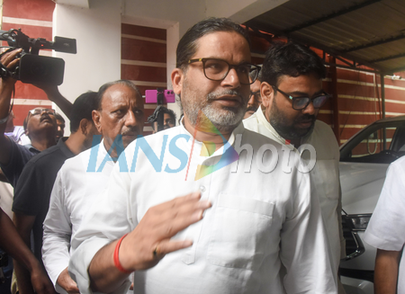 Prashant Kishor strengthens lead in Bankipur bypoll