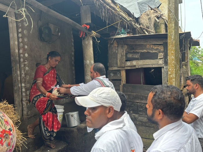 Youth Congress President's visit to flood-hit areas and relief distribution