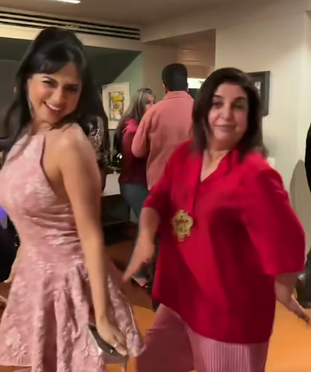 Akanksha Chamola grooves to 'Saat Samundar Paar' with Farah Khan, joins Mouni Roy for 'Kajra Re'