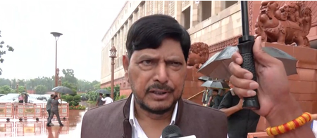 Wrong to label entire community: BJP, RJD slam Maulana Rashidi for 'Kanwariyas terrorists' remark