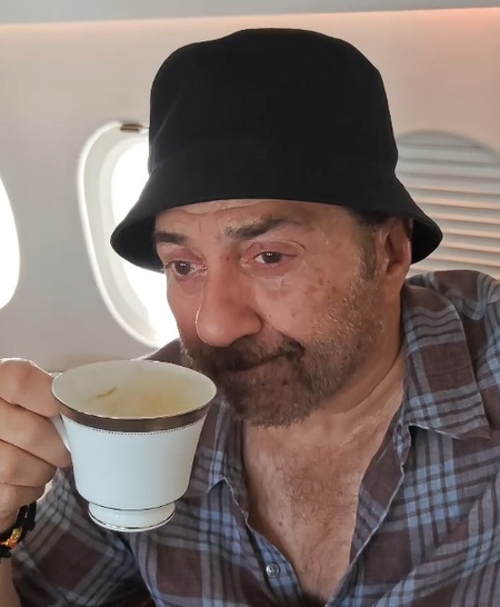 Sunny Deol and Karan Deol indulge in ‘Baap Beta Dialoguebaazi’ on a flight